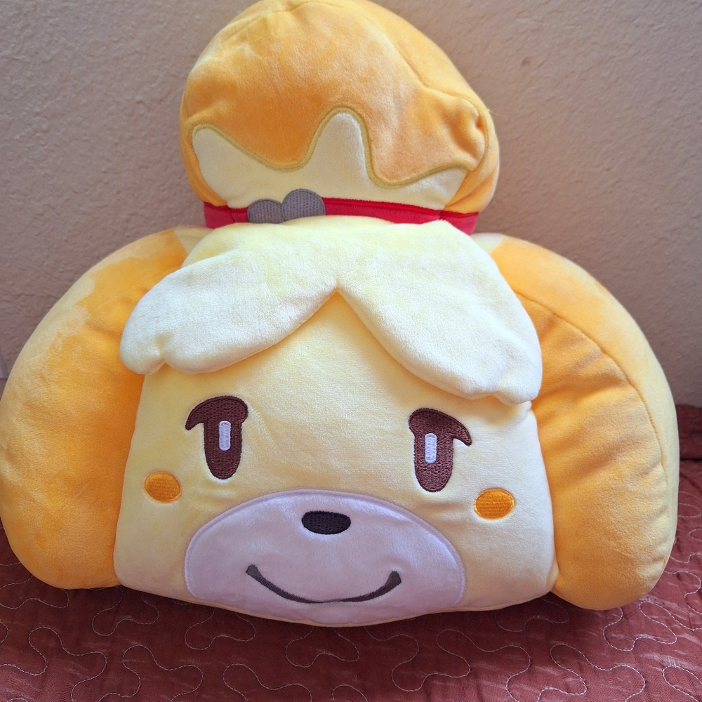 Animal Crossing Isabelle plush cushion